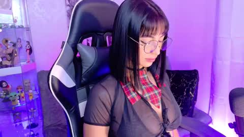 Snapshot of oliviamcneill chatting on March 2025 12:15:02 PM Olivia Mcneill online show from March 2025 12:15:02 PM