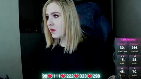 Snapshot of oliviamunk chatting on April 2026 04:48:02 AM . online show from April 2026 04:48:02 AM