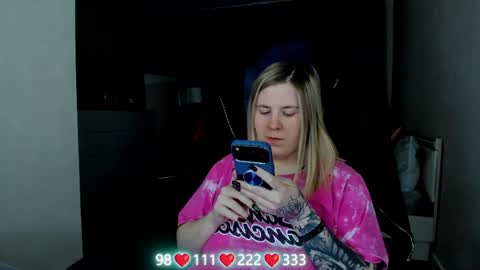 Snapshot of oliviamunk chatting on May 2026 05:05:02 AM . online show from May 2026 05:05:02 AM