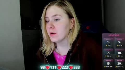 Snapshot of oliviamunk chatting on May 2026 03:58:01 AM . online show from May 2026 03:58:01 AM