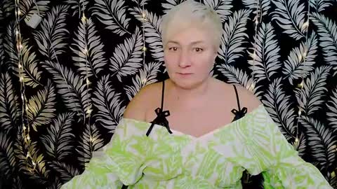 Kelly online show from December 2024 03:42:02 PM