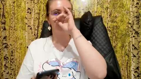 Snapshot of oliviasager chatting on May 2026 04:09:02 AM Mistress Olivia online show from May 2026 04:09:02 AM