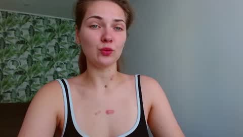 Snapshot of oliviashiny chatting on August 2026 04:11:02 AM Olivia online show from August 2026 04:11:02 AM