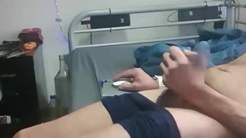 olivier_21 online show from October 2025 02:40:01 PM