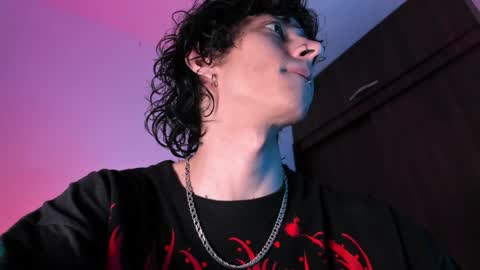     online show from December 2024 05:25:02 AM