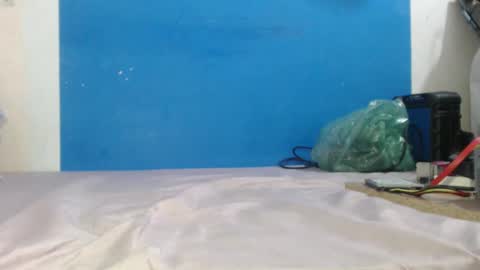 OlySantos online show from February 2025 03:32:02 PM