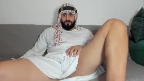 Omar online show from October 2025 06:32:02 AM