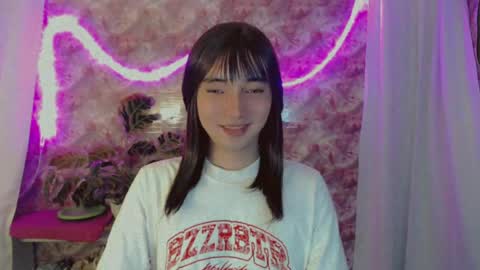 Snapshot of onelesslonelygirl69 chatting on June 2026 09:08:01 AM KLIER online show from June 2026 09:08:01 AM