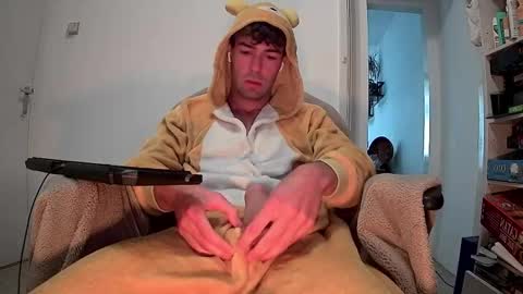 Snapshot of onesieboyx chatting on September 2025 10:17:01 AM onesieboyx online show from September 2025 10:17:01 AM