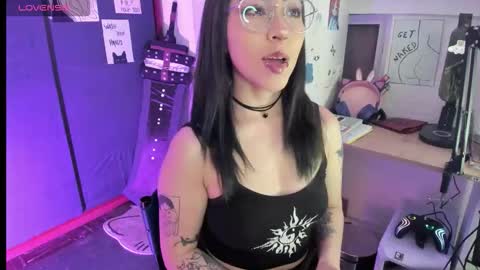 oni_dakotta online show from September 2025 10:42:01 AM