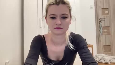 Onika online show from February 2026 12:12:01 PM