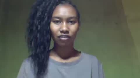 Snapshot of oolyette chatting on October 2025 07:15:01 AM oolyette online show from October 2025 07:15:01 AM