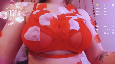 Snapshot of ooops_boobs chatting on February 2025 06:55:02 PM Chloe follow me online show from February 2025 06:55:02 PM