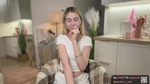 Snapshot of oops_my_english chatting on February 2026 07:40:01 PM Nancy online show from February 2026 07:40:01 PM