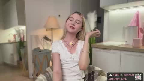 Snapshot of oops_my_english chatting on February 2026 07:50:02 PM Nancy online show from February 2026 07:50:02 PM