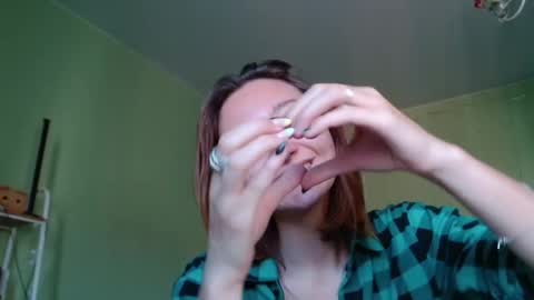 Melani  online show from September 2025 10:28:02 AM