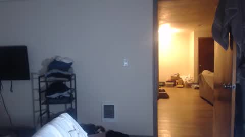 Snapshot of oregon87 chatting on April 2026 04:06:01 AM The Oregon Lumberjack online show from April 2026 04:06:01 AM