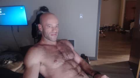 Snapshot of oregon87 chatting on May 2026 01:26:02 PM The Oregon Lumberjack online show from May 2026 01:26:02 PM