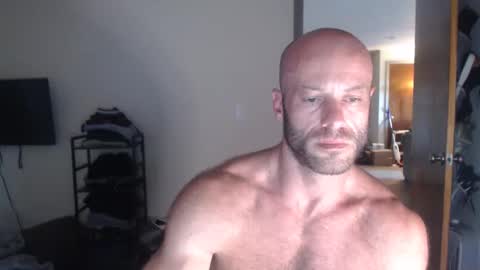 Snapshot of oregon87 chatting on May 2026 01:44:01 AM The Oregon Lumberjack online show from May 2026 01:44:01 AM