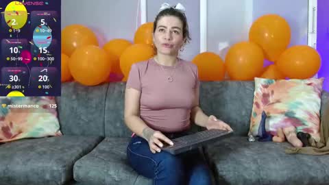 Oriana online show from September 2025 05:23:01 AM