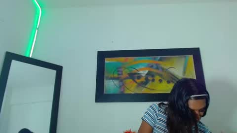 Snapshot of orianadollx chatting on January 2025 04:59:02 PM Oriana online show from January 2025 04:59:02 PM