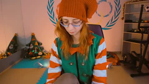 Orianna -  Hi Im into geek culture cosplay crafting LARP games. Shall we play DnD online show from December 2024 12:16:01 PM