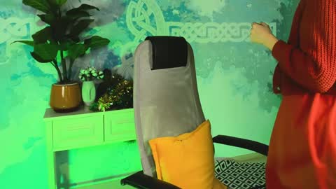 Orianna -  Hi Im into geek culture cosplay crafting LARP games. Shall we play DnD online show from December 2024 01:08:02 PM