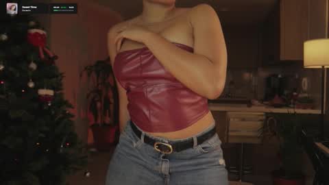 Orla online show from November 2025 12:54:02 AM