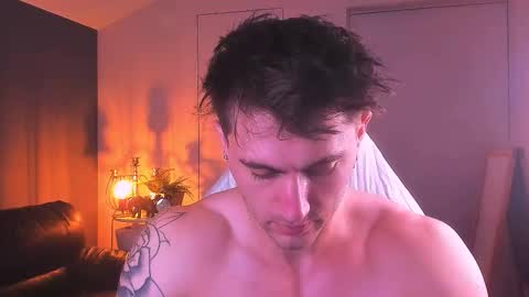 Snapshot of oscar_miller_ chatting on October 2025 09:03:02 PM Oscar online show from October 2025 09:03:02 PM