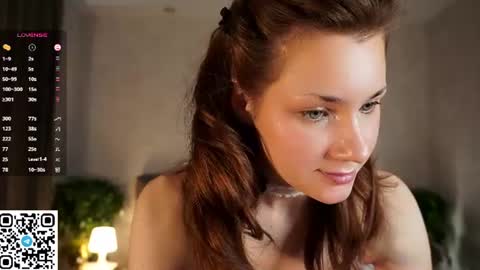 Jess online show from August 2026 06:13:01 PM