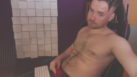 Snapshot of oscarsavage chatting on March 2025 03:45:01 AM Oscar Steel Savage online show from March 2025 03:45:01 AM