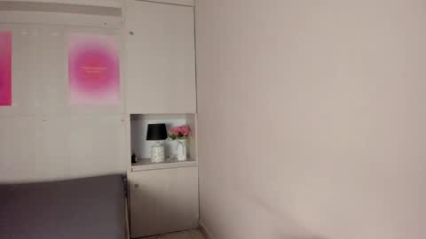 oshun_444 online show from April 2026 12:10:02 PM