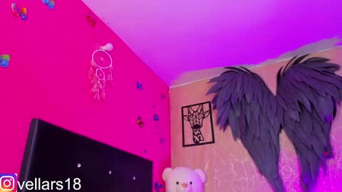 vella online show from February 2025 08:00:01 PM