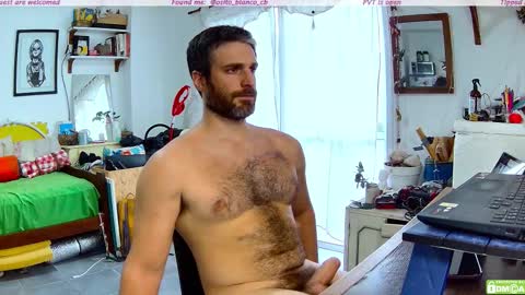 Snapshot of osito_blanco chatting on February 2026 10:04:02 PM Osito Blanco online show from February 2026 10:04:02 PM