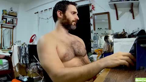 Snapshot of osito_blanco chatting on February 2026 06:10:02 AM Osito Blanco online show from February 2026 06:10:02 AM