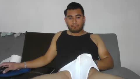 Snapshot of oskregal chatting on December 2024 09:29:02 PM oskregal online show from December 2024 09:29:02 PM