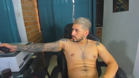 Instagram ostin big09--------- online show from December 2024 08:36:02 PM