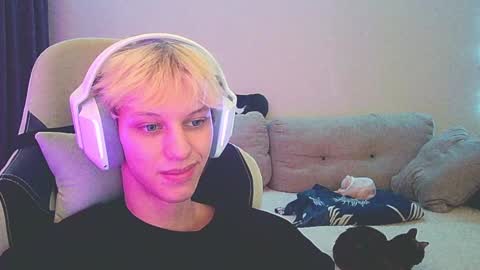 Ostin online show from December 2024 03:41:02 PM