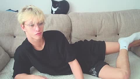 Ostin online show from December 2024 07:56:02 AM