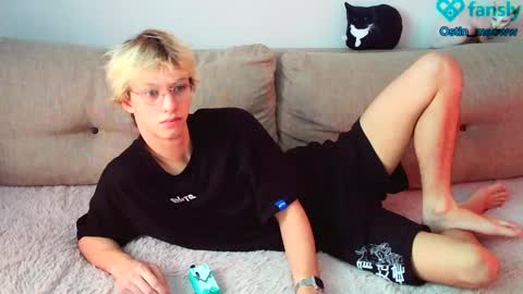 Ostin online show from February 2025 08:27:02 AM