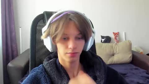 Ostin online show from October 2025 07:45:01 AM