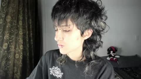 Otto 3 online show from November 2025 02:06:02 AM