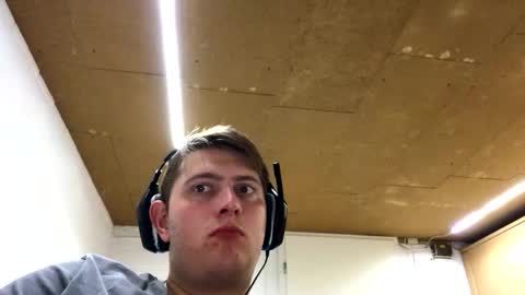 outflayd online show from November 2025 11:04:02 PM