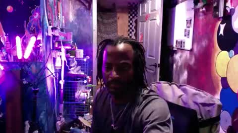 Snapshot of outkast8033 chatting on May 2026 08:29:01 AM Dude online show from May 2026 08:29:01 AM