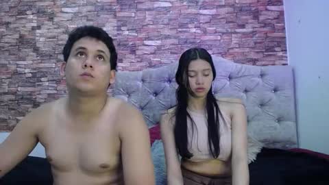 Snapshot of owenandrosecs chatting on November 2025 07:49:02 PM Owen and Rose online show from November 2025 07:49:02 PM