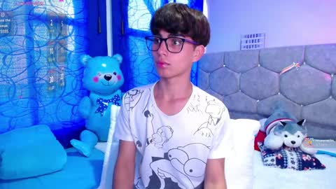 Owen  Independent model  online show from December 2024 09:45:01 PM