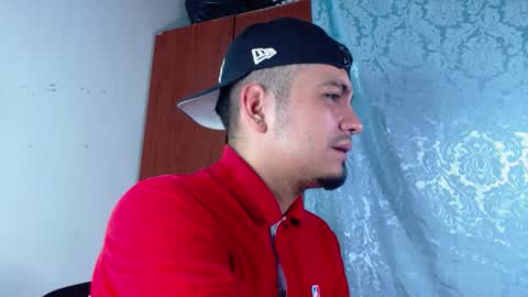 Snapshot of owenstonne chatting on February 2026 02:27:01 AM OWEN-STONE online show from February 2026 02:27:01 AM