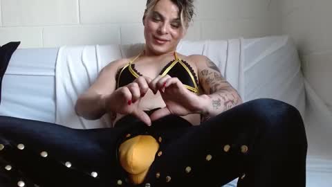 Jeannifer online show from December 2024 09:31:01 PM