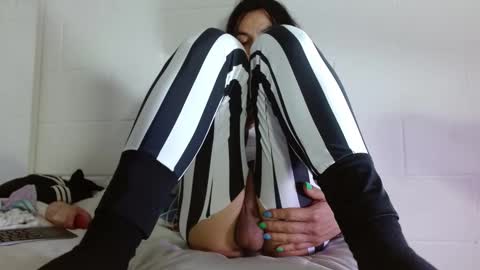 Jeannifer online show from February 2026 12:20:01 AM