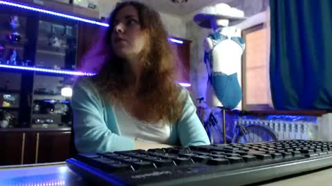 Snapshot of pa1e_pr1ncess chatting on May 2026 06:29:01 AM Ella online show from May 2026 06:29:01 AM